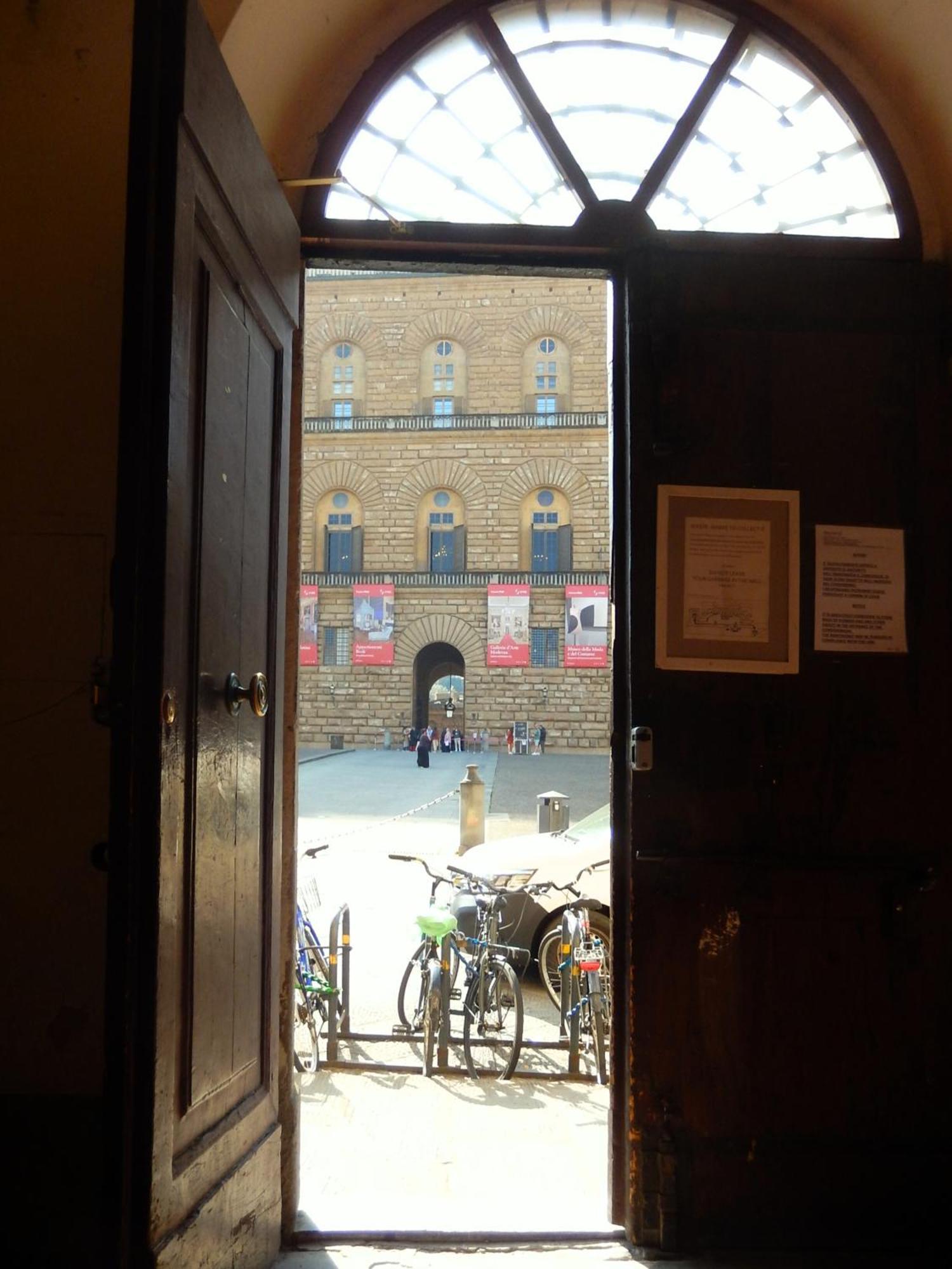 Panoramic View 2 Pitti Palace Close 2Ponte Vecchio ฟลอเรนซ์ ภายนอก รูปภาพ
